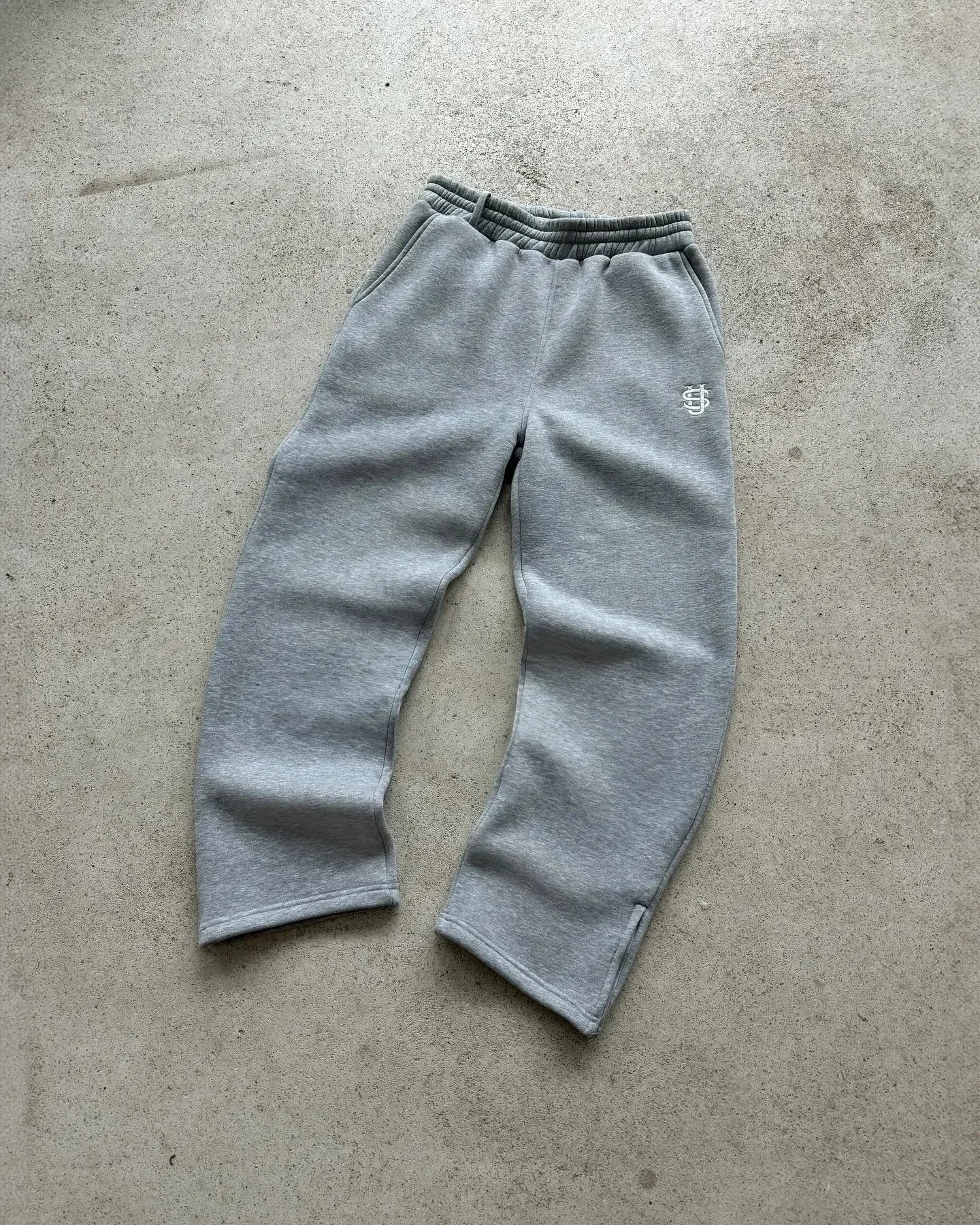 Y2K Fashion Jogger Sweatpants Loose Embroidery Labeled Open Leg Wide Leg Pants Trendy Pocket Couple Straight Pants Men's Hoodie